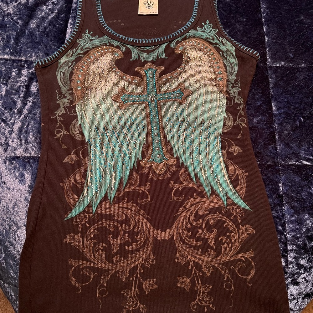 Beautiful Vocal tank top. Perfect cond. Lots of rhinestones. XL fits like a L.